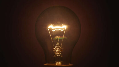 Advantages and Disadvantages of Incandescent Bulbs